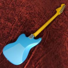Fender Vintera II 60s Bass VI Lake Placid Blue_6