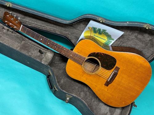Martin D-18
