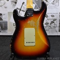 Fender Custom Shop ~Winter NAMM Show LIMITED EDITION #142~ 1962 Stratocaster Heavy Relic -Aged 3 Color Sunburst-_3