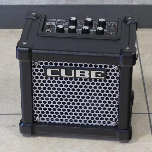 Roland Micro Cube GX M-CUBE GX