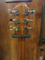 ZEMAITIS 1980 Wood Front Custom Deluxe_8