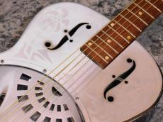 Dobro Model 33H '81_7