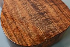 Kanile'a KSE SC Premium ConcertLongNeck【USED/2018年】_13
