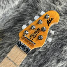 Sterling by MUSIC MAN AX40 Trans Gold_5
