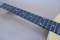 Gibson J-50 / Montana factory・Solid Spruce Top・Solid Mahogany Side and Back・Mahogany Neck・Rosewood Fingerboard and Bridge・2-Rings Rosetta・Large Pick-guard・Normal Saddle 【With Original Hard Case】  2001年製_9