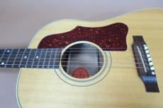 Gibson J-50 / Montana factory・Solid Spruce Top・Solid Mahogany Side and Back・Mahogany Neck・Rosewood Fingerboard and Bridge・2-Rings Rosetta・Large Pick-guard・Normal Saddle 【With Original Hard Case】  2001年製_12