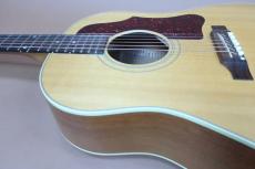 Gibson J-50 / Montana factory・Solid Spruce Top・Solid Mahogany Side and Back・Mahogany Neck・Rosewood Fingerboard and Bridge・2-Rings Rosetta・Large Pick-guard・Normal Saddle 【With Original Hard Case】  2001年製_13