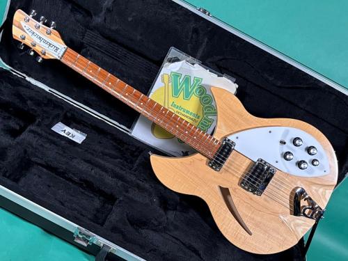 Rickenbacker 330 MG