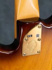 Fender 75th Anniversary Commemorative Precision Bass Maple Fingerboard 2-Color Bourbon Burst_15