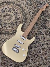 Charvel PRO-MOD DK22 SSS 2PT CM「PHARAOHS GOLD 」_2