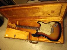 Fender AMERICAN VINTAGE 62 STRATOCASTER (2005)_9
