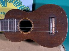 Gibson UKE-1 _2