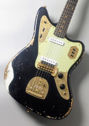 Fender Custom Shop 【当店特注品!】1962 Jaguar Heavy Relic / Black Over Olympic White W/Gold Parts [3.96kg]
