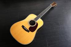 Martin D-42 