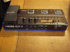 BOSS GT-1_2