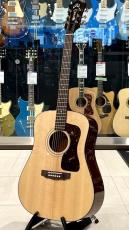 Guild D-40 TRADITIONAL NATURAL_2