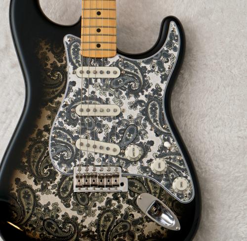 Fender MIJ LTD STRATOCASTER Black Paisley 【2025年限定】【JD25029615】【3.51kg】