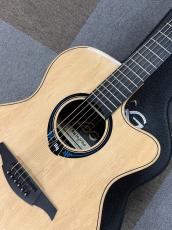 LAG Guitars THV30ACE_6