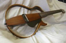 YAMAHA SLG200S_3