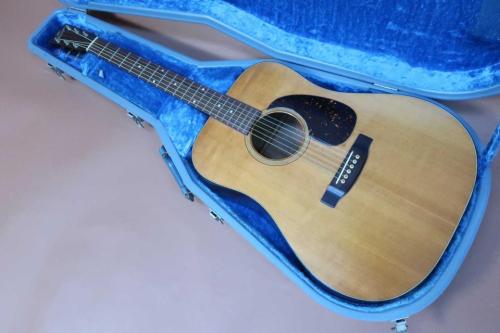 Kasuga BG-80 / Solid Spruce Top・Solid Mahogany Side and Back・Inlay Logo・Original Grover Open Back Peg・Tortoise Color Pick guard・Cedar Wood Waving Bracing【With Cat’s Eyes Hard Case】 1973年製