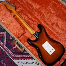 Fender 1992 American Vintage 57 Stratocaster 2-Color Sunburst_4