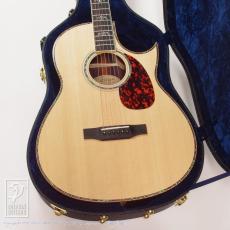 Larrivee C-10 Custom 12 Fret (Angel Inlay) _10