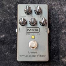 MXR M82B BLACKOUT SERIES BASS ENVELOPE FILTER_2