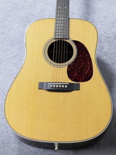 Martin HD-28 2016年製