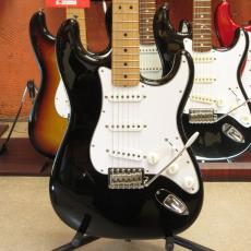 Fender Japan ST-STD