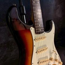 Fender Japan ST62 3tone Sunburst JD serial 2012【3.24kg】_11
