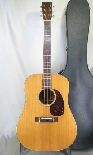 Martin D-18 / Original Kluson Deluxe Peg・Solid Spruce Top・Solid Mahogany Side and Back・Jacaranda Fingerboard & Bridge・Tortoise Binding & Original Pick guard【With Hard Case】1965年製