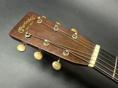 Martin D-28 1943年製 / Solid Adirondack Spruce Top・Solid Brazilian Rosewood Side and Back・Diamond & Square Inlay・Ebony Fingerboard & Bridge・Long Saddle・Tortoise Color Pick guard【With Hard Case】_8