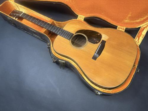 Martin D-18 1942年製 / Solid Adirondack Spruce Top・Solid Honduras Mahogany Side and Back・Ebony Fingerboard & Bridge・Long Saddle・Tortoise Color Pick guard【With Hard Case】 