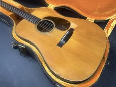 Martin D-18 1942年製 / Solid Adirondack Spruce Top・Solid Honduras Mahogany Side and Back・Ebony Fingerboard & Bridge・Long Saddle・Tortoise Color Pick guard【With Hard Case】 _2