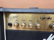 Marshall JCM2000-DSL401 / 40W・2Ch Clean) and Over Drive・Size 565(W)x475(H)x245(D)mm・重量約22kg_2