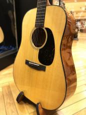 Martin D-18