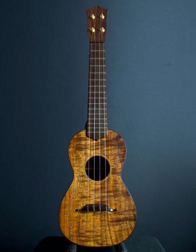 da h(ダアッカ) ukulele concert 14f std. Hawaiian Koa