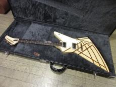 Gibson 1984 Limited Edition Explorer Designer Series White_11