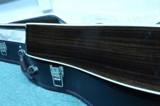 Santa Cruz Tony Rice D Custom / Waverly Peg・Adirondack Spruce Top・Indian Rosewood Side and Back・Ebony Fingerboard and Bridge・Large Sound Hole・Herringbone Binding and Rosette・Original Martin 1940s Pick-guard 【Wit_3