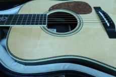 Santa Cruz Tony Rice D Custom / Waverly Peg・Adirondack Spruce Top・Indian Rosewood Side and Back・Ebony Fingerboard and Bridge・Large Sound Hole・Herringbone Binding and Rosette・Original Martin 1940s Pick-guard 【Wit_9