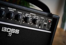 BOSS KATANA-MINI X_2