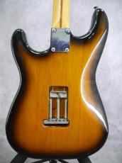 Fender  U.S. Vintage '57 Stratocaster 1995 ニトロセルロースラッカー_4