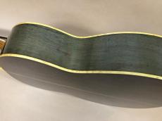 Crescent Moon by Tone Wood  (日比 伸也) / Original Gotoh Peg・30 years Seasoning Solid Cedar top・Solid Jacaranda Side and Back・Ebony Fingerboard・Jacaranda Bridge・　Bird’s Eye Maple Binding 【With Original Hard Case】 1998年製_4