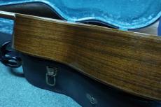Larrivee C-10 / Florentine Cutaway・Flying Eagle Inlay・Presentation Style Fingerboard Inlay・Solid Spruce Top・Solid Rosewood Side and Back・Transparent pickguard【With Original Hard Case】1991年製_3
