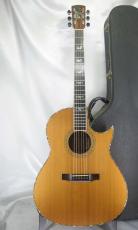 Larrivee C-10 / Florentine Cutaway・Flying Eagle Inlay・Presentation Style Fingerboard Inlay・Solid Spruce Top・Solid Rosewood Side and Back・Transparent pickguard【With Original Hard Case】1991年製_16