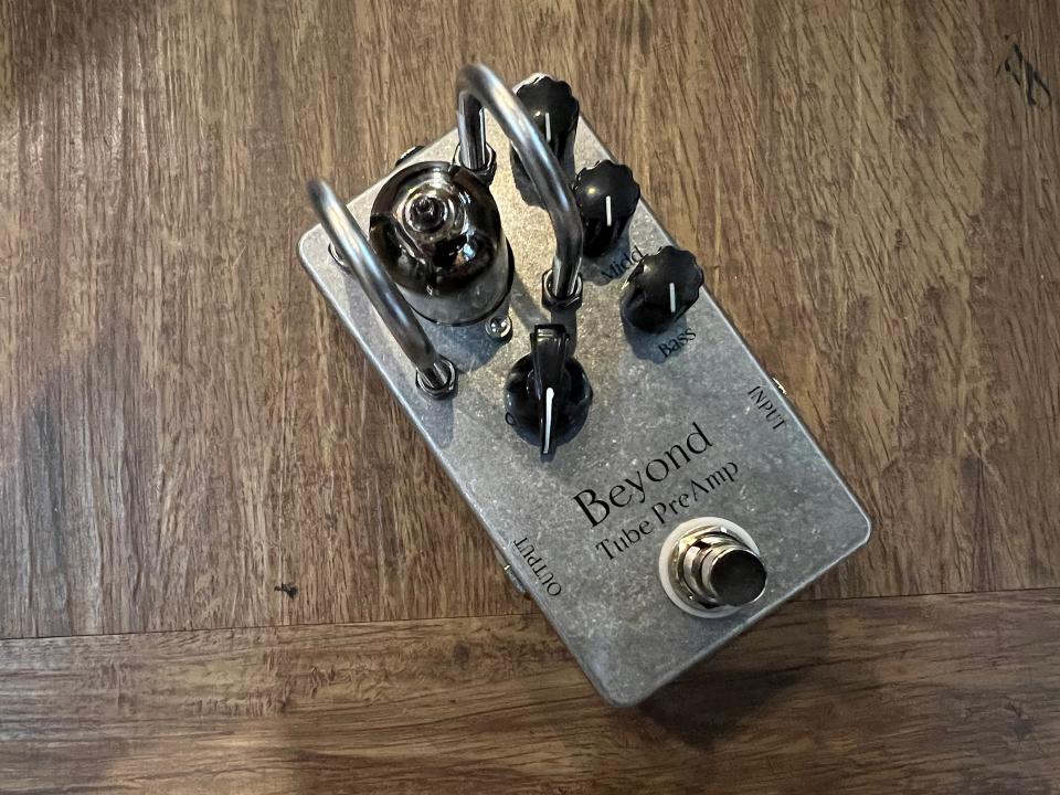ギター Beyond / tube preamp 原音を大切にするbeyondのギター用真空管プリアンプがモデル