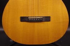 Larrivee O-01_9