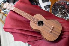 Martin 0XK Concert Uke ピックアップ搭載!【　マーティン コンサートウクレレ OXK uke 】