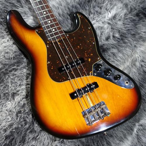 Fender American VIntage 62 Jazz Bass 3-Tone Sunburst