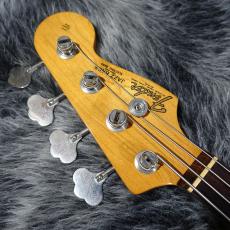 Fender American VIntage 62 Jazz Bass 3-Tone Sunburst_3